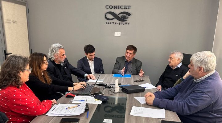 Lee más sobre el artículo CONICET y Salta firman convenio para impulsar la investigación y la innovación: Un paso hacia el futuro