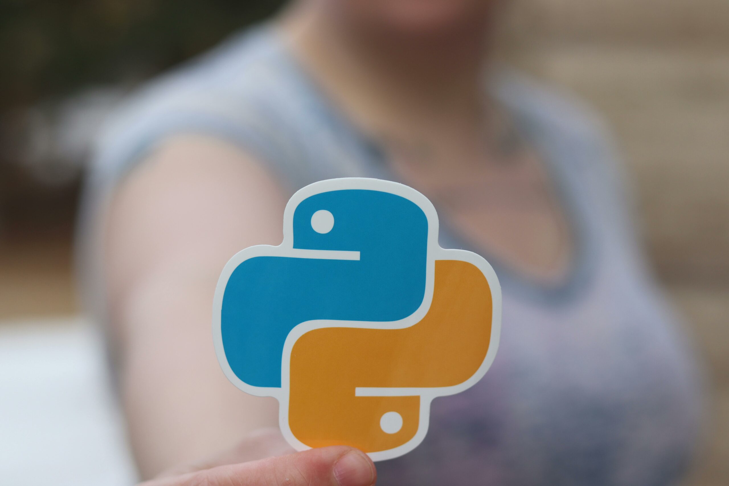 Lee más sobre el artículo Python: Tu Pasaporte al Mundo de la Inteligencia Artificial